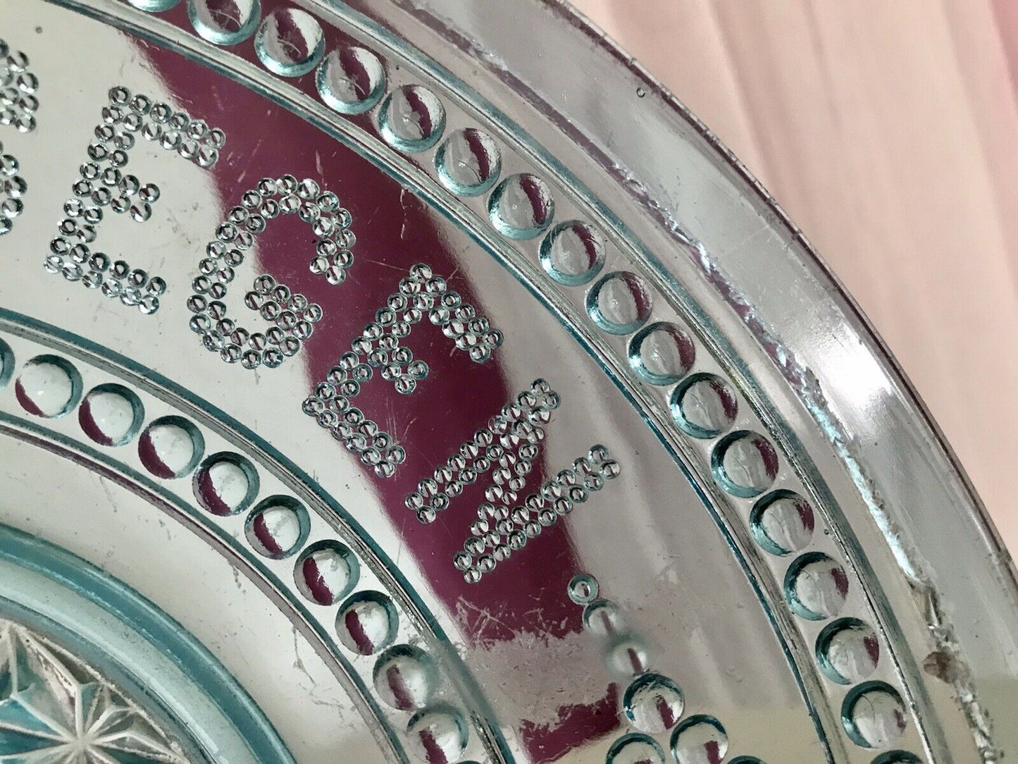 Antik Art Déco Pressglas Schale türkis blau An Gottes Segen ist alles gelegen