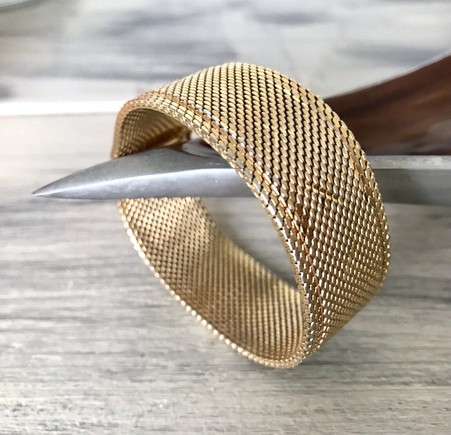 Vintage wunderschönes breites Teppicharmband Armband vergoldet