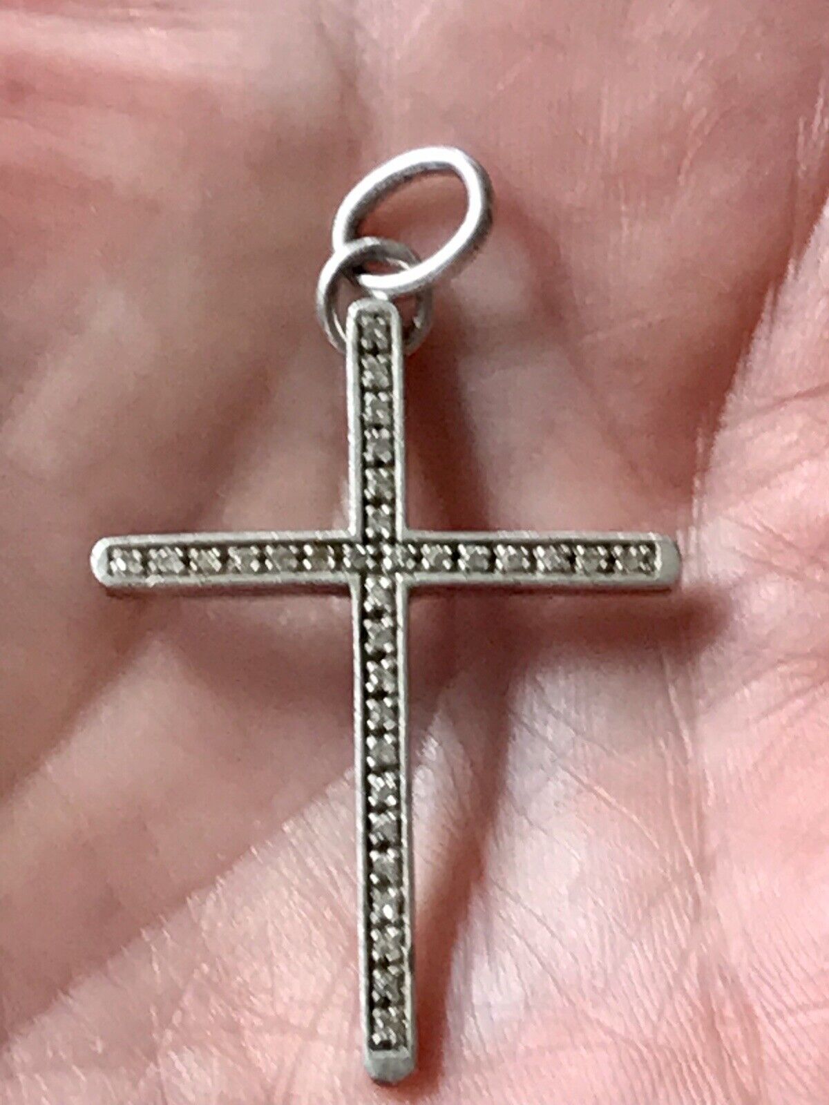 schöne Form 925 Silber Kreuz Anhänger Kettenanhänger mit farblosen Steinen