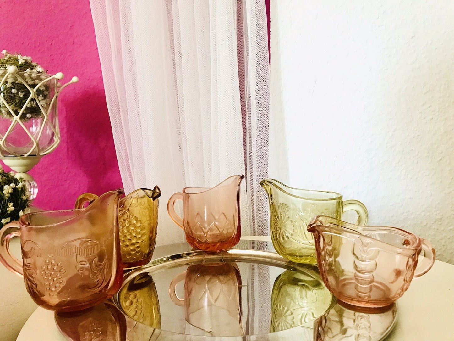 Antik 5 Art Déco Pressglas Sahnegießer Milchkännchen Kännchen Glas gelb rosa