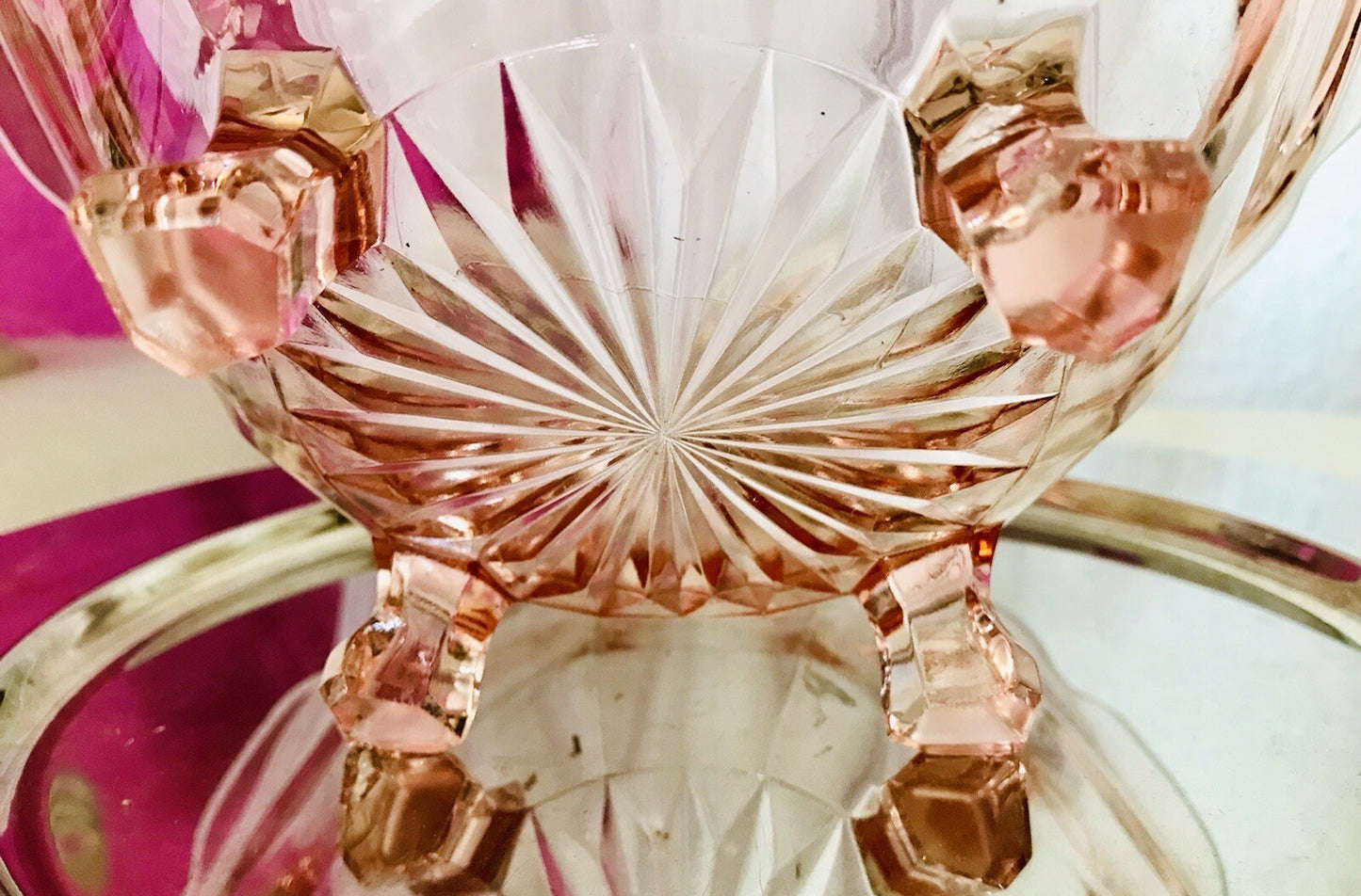 Antik Art Déco Schale Pressglas Rosalin rosa Glas Glasschale vierfüßig