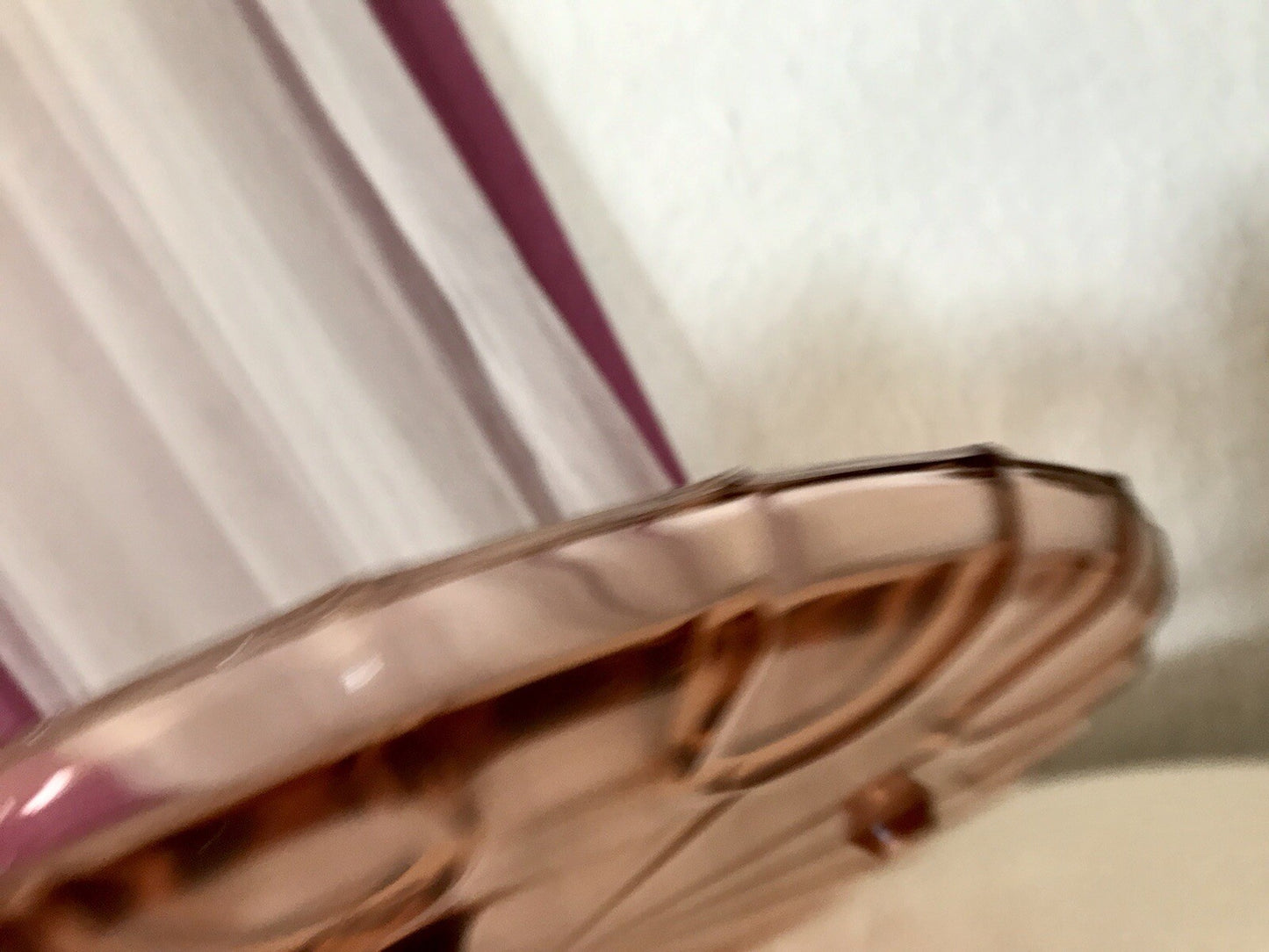 Antik Tortenplatte Tortenständer Rosalin Glas rosa 4Füssig Art Déco Pressglas