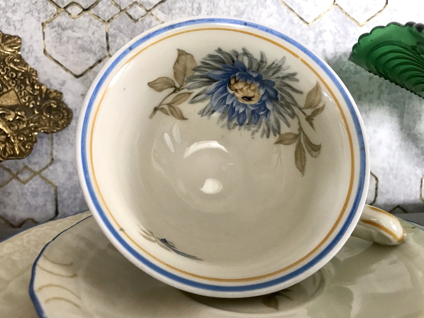 Antik Art Déco Porzellan 1 Kaffee-Gedeck Sammeltasse Distel? Motiv elfenbein