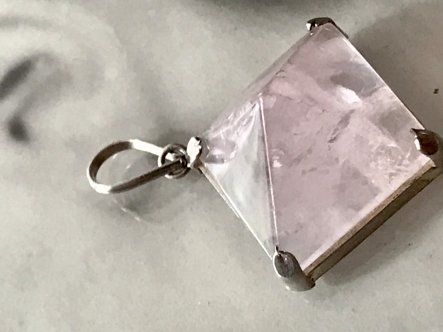 Anhänger Silber Halskette Anhänger Rosenquarz Pyramide Herzaktivierer