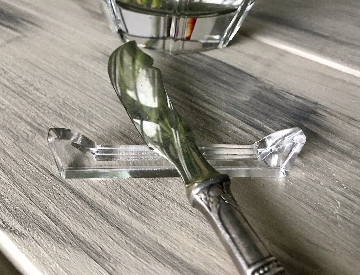 Alt Antik 8+1 französische Art Déco Messerbänkchen Kristallglas Glas