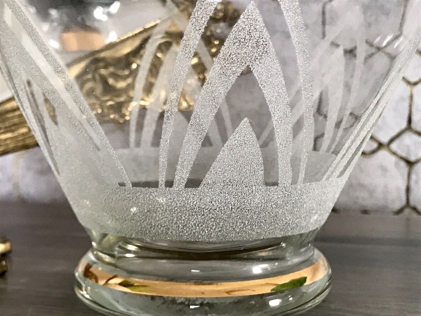 Antik Art Déco Likör Karaffe Glas schwarzer Stopfen Kröselaufschmelzungen