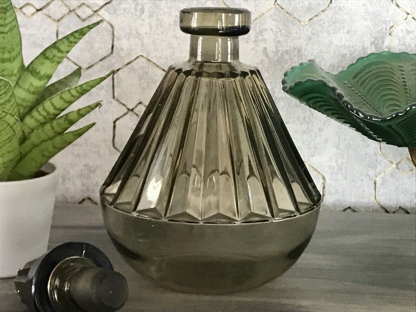 Antik Art Déco Bauhaus Glas Karaffe Dekanter Rauchglas wundervoll