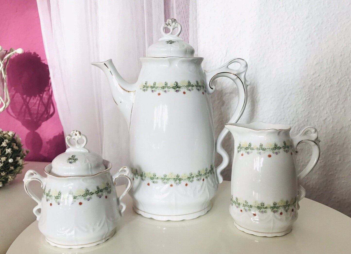 Antik Jugendstil Porzellan Kaffee Kernstück Kanne & Weihnachtsmotiv ! Ranken
