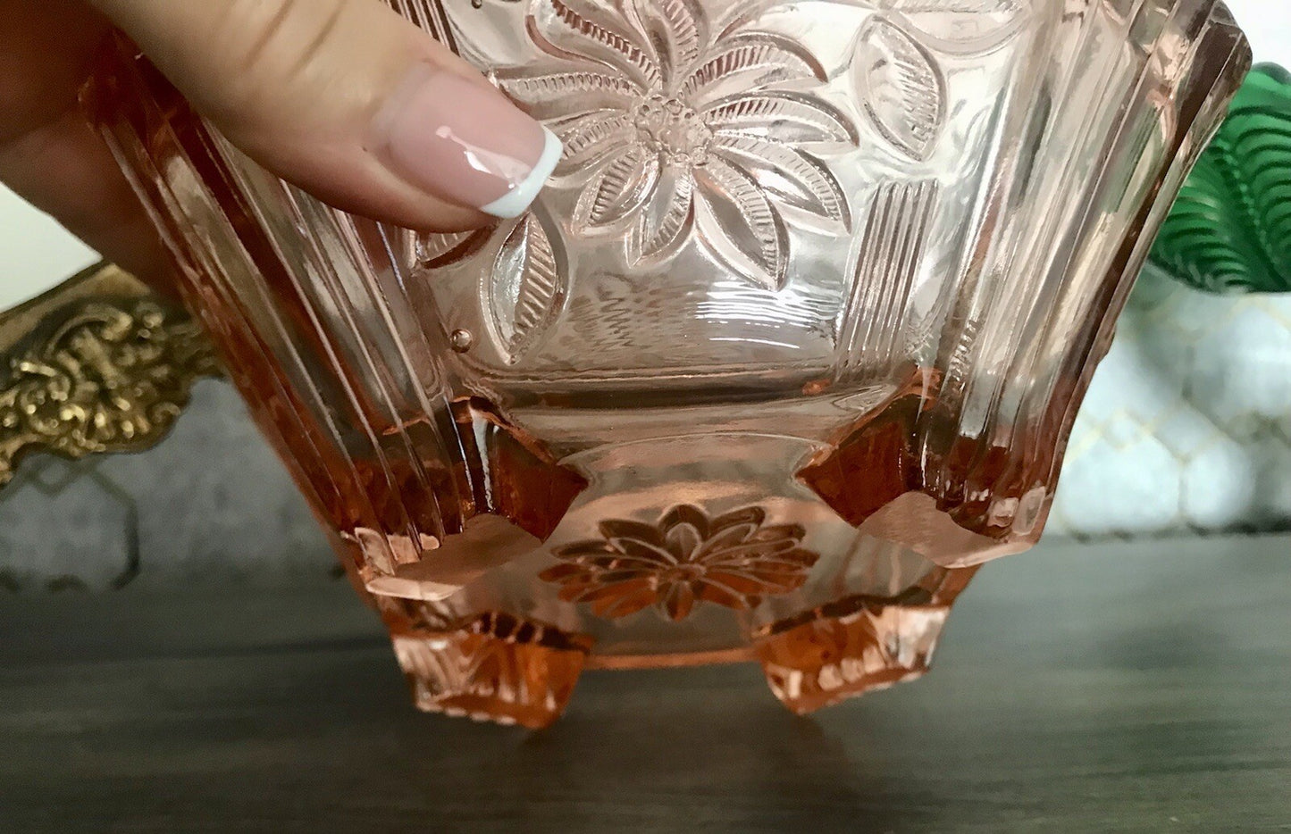 Antik Art Déco Dose Deckeldose Zierdose Pressglas Rosalin rosa Glas