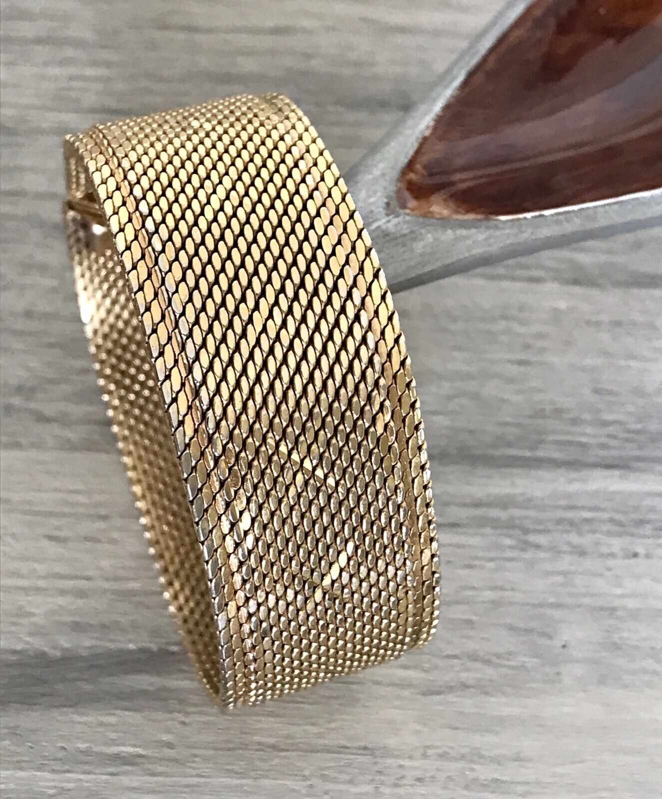 Vintage wunderschönes breites Teppicharmband Armband vergoldet