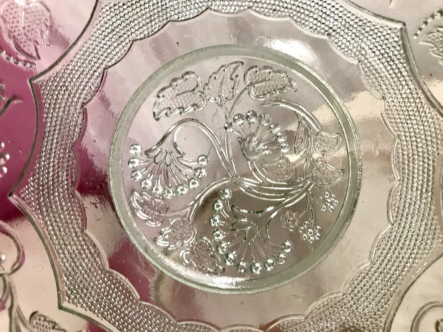 Antik Jugendstil gewellter Serviettenrand Pressglas Schale Glas so schön! grün