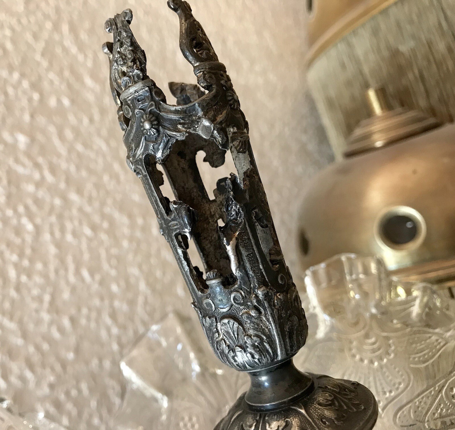 Antik Schale Tafelaufsatz ehemals versilbert Glaseinsatz