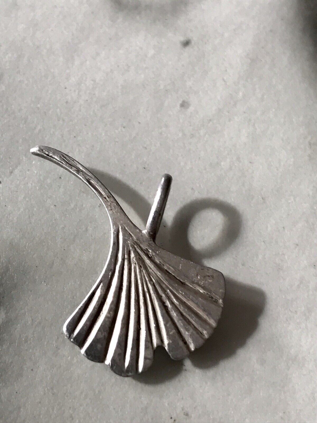 Antik alt Anhänger Kettenanhänger 925 Silber Gingko Blatt EDEL