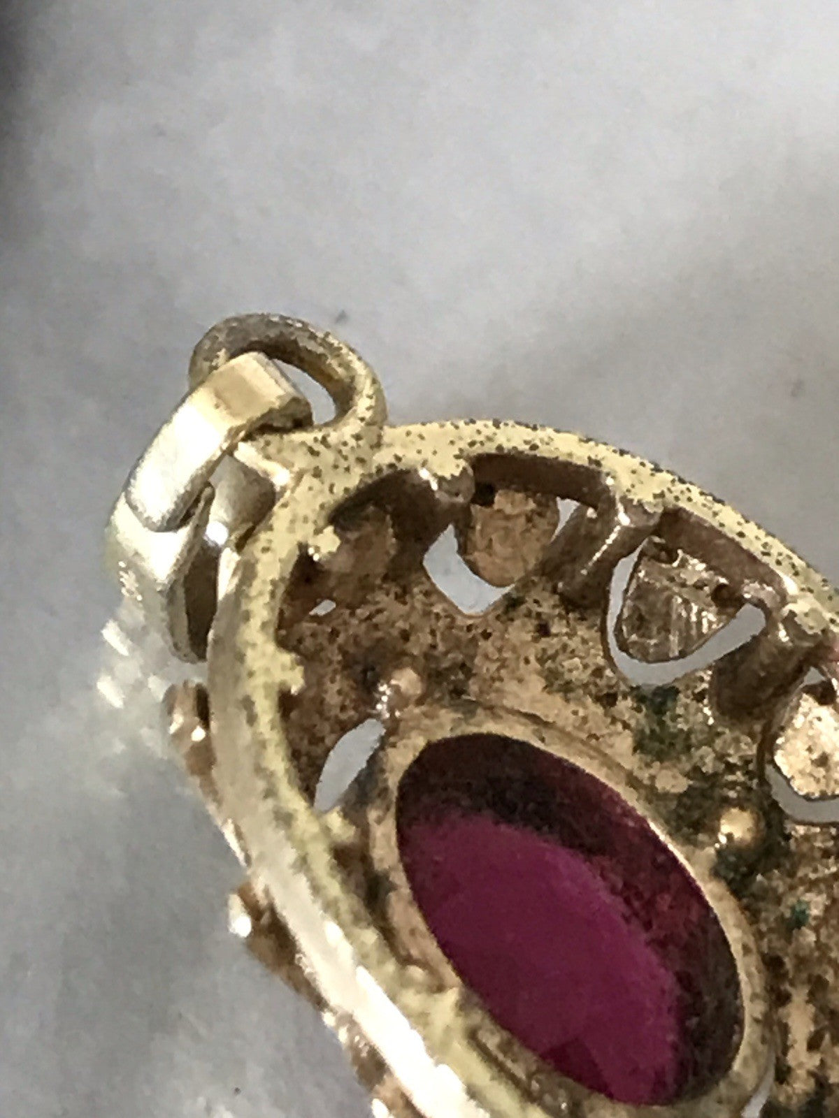 Vintage Anhänger rubin roter Stein Amerik. Doublè vergoldet