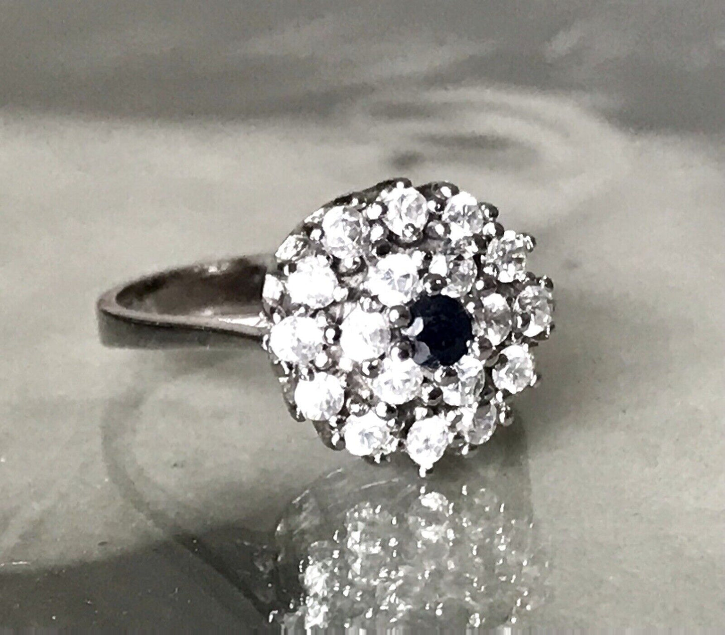 Vintage Entourage Halo Ring farblose Steine & Saphir Silber 925 ~Gr.54