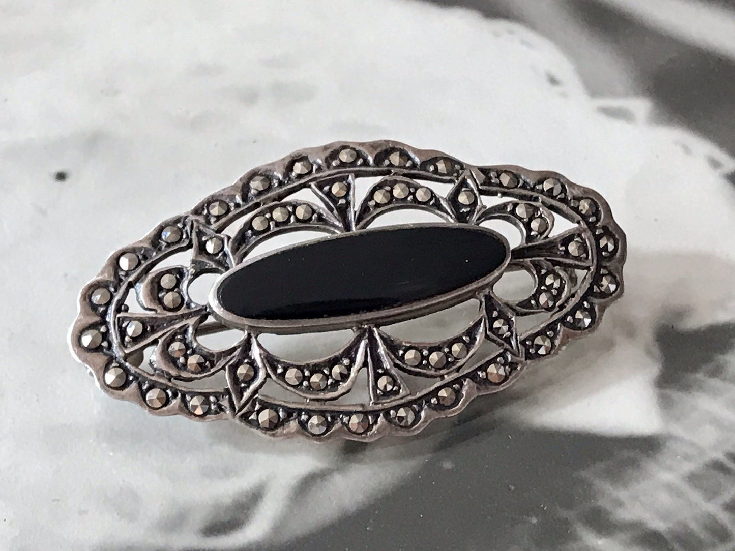 Antik Art Déco Edel Silber 925er Markasiten Onyx Edel Brosche