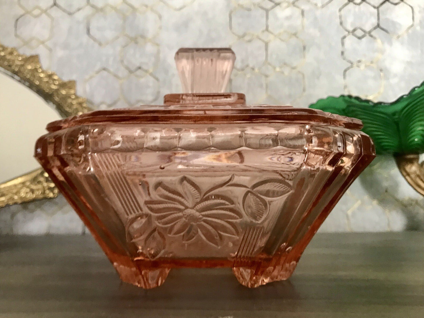 Antik Art Déco Dose Deckeldose Zierdose Pressglas Rosalin rosa Glas