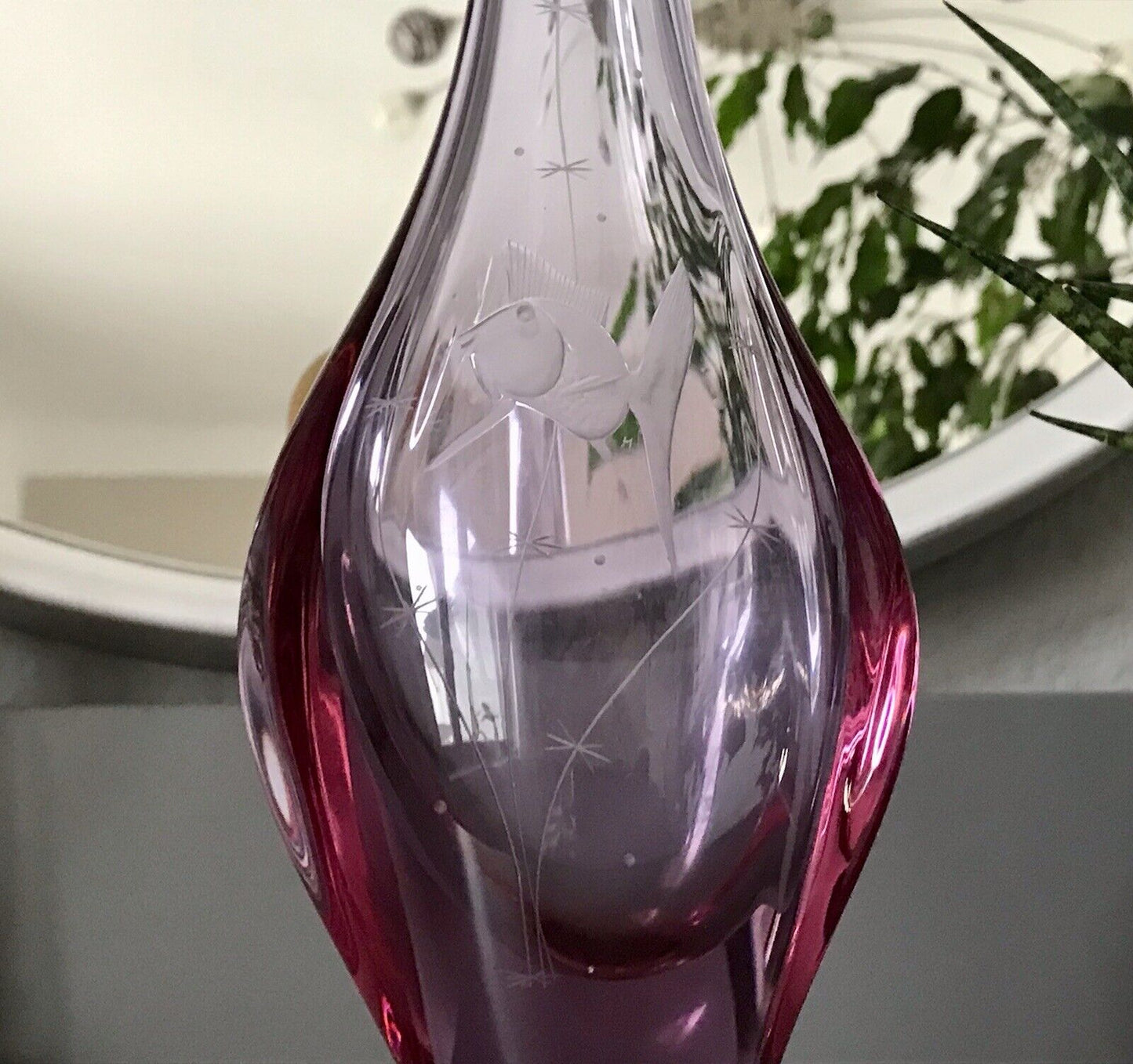 Vintage Glasvase Fisch Glas lila Alexandrit Kristallglas M. Klinger Zelezny Brod