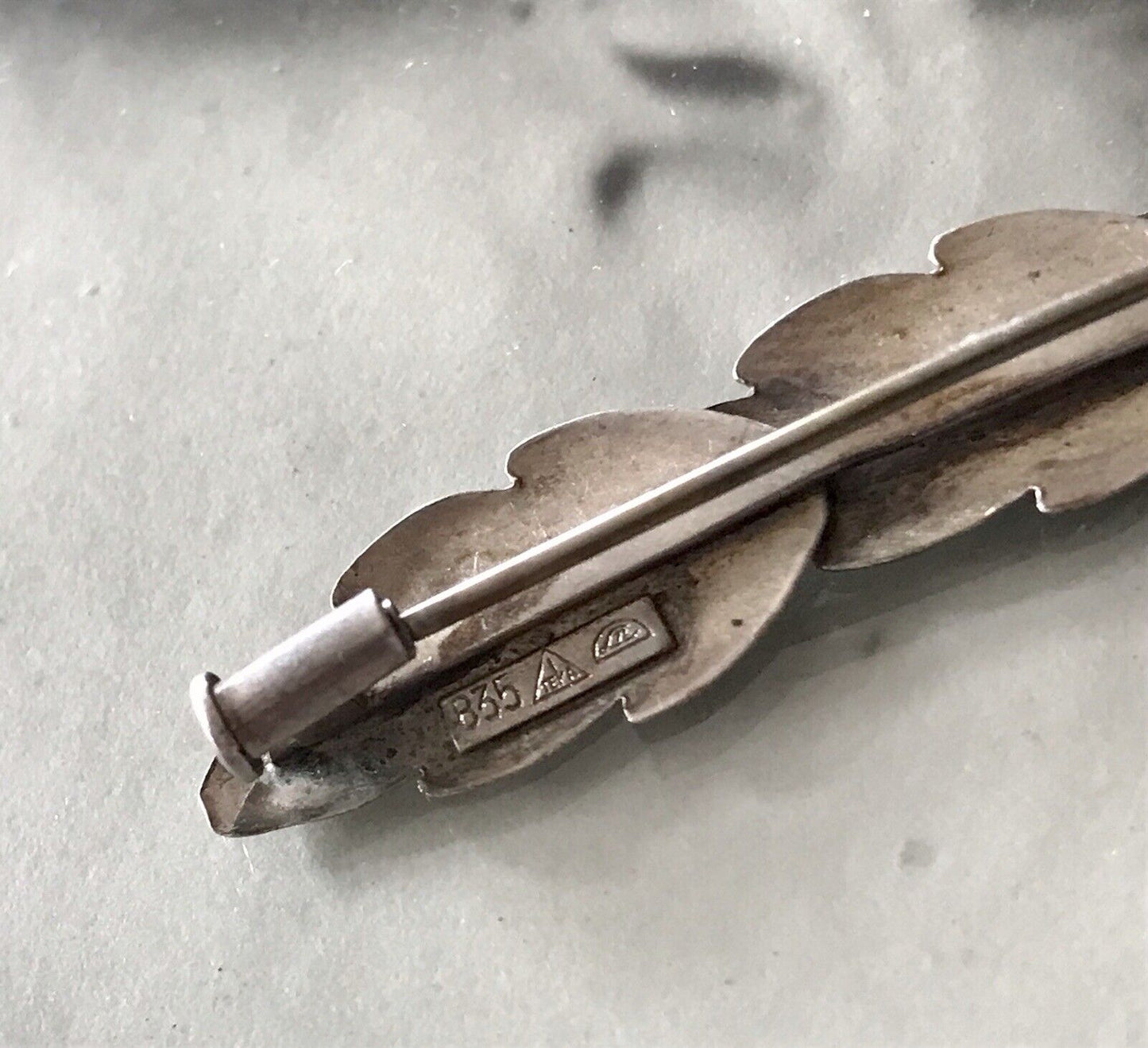 Antik TeKa Art Déco Edel Brosche Silber 835 3 Blätter Eichenblätter?