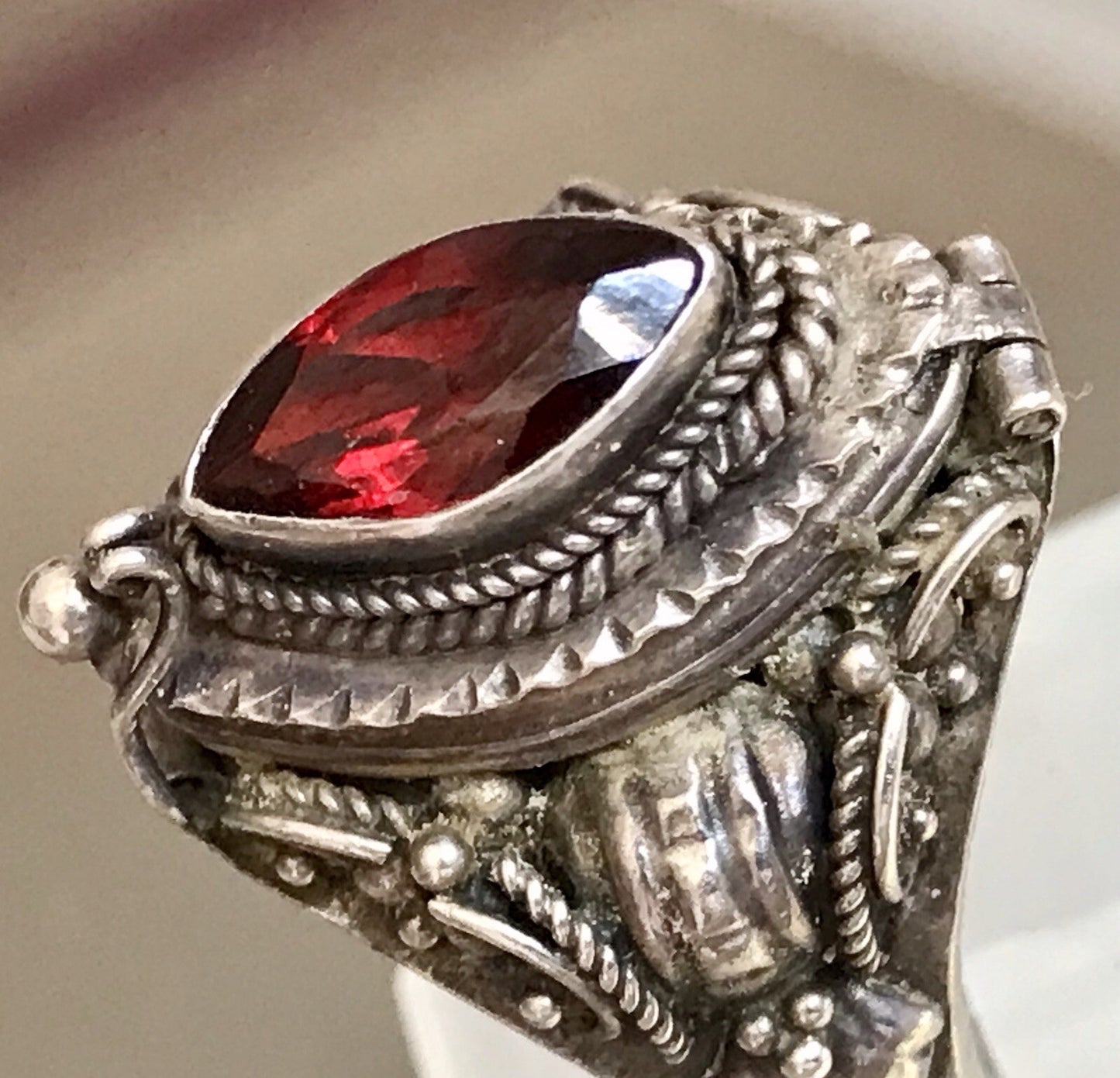Vintage Edel Granatstein? DAMEN Giftring RING Silber 925 Gr.57