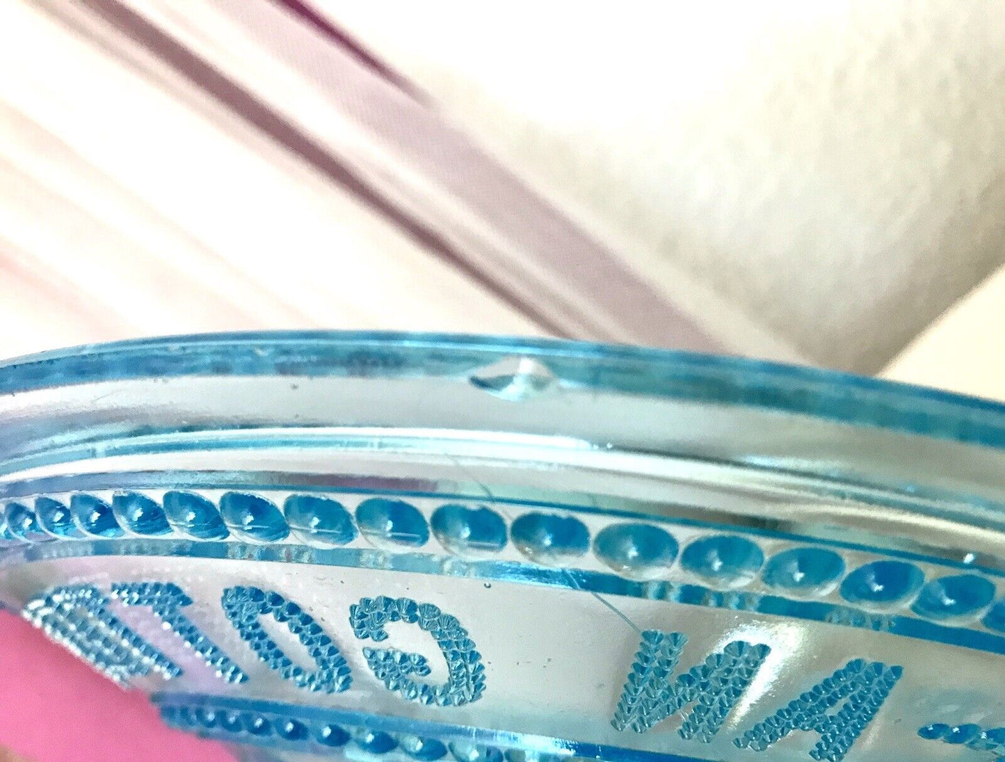Antik Art Déco Pressglas Schale türkis blau An Gottes Segen ist alles gelegen