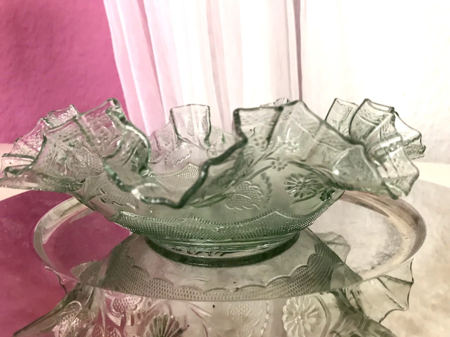 Antik Jugendstil gewellter Serviettenrand Pressglas Schale Glas so schön! grün