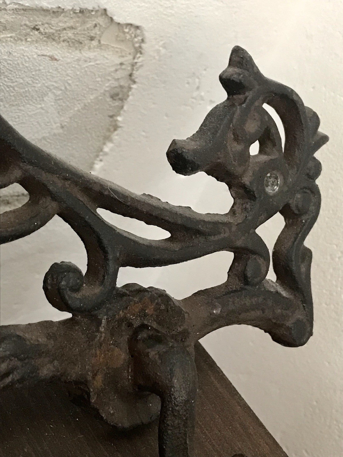 Nostalgie Landhaus Antiklook antikisiert Handtuchhalter Eisenguss Gusseisen