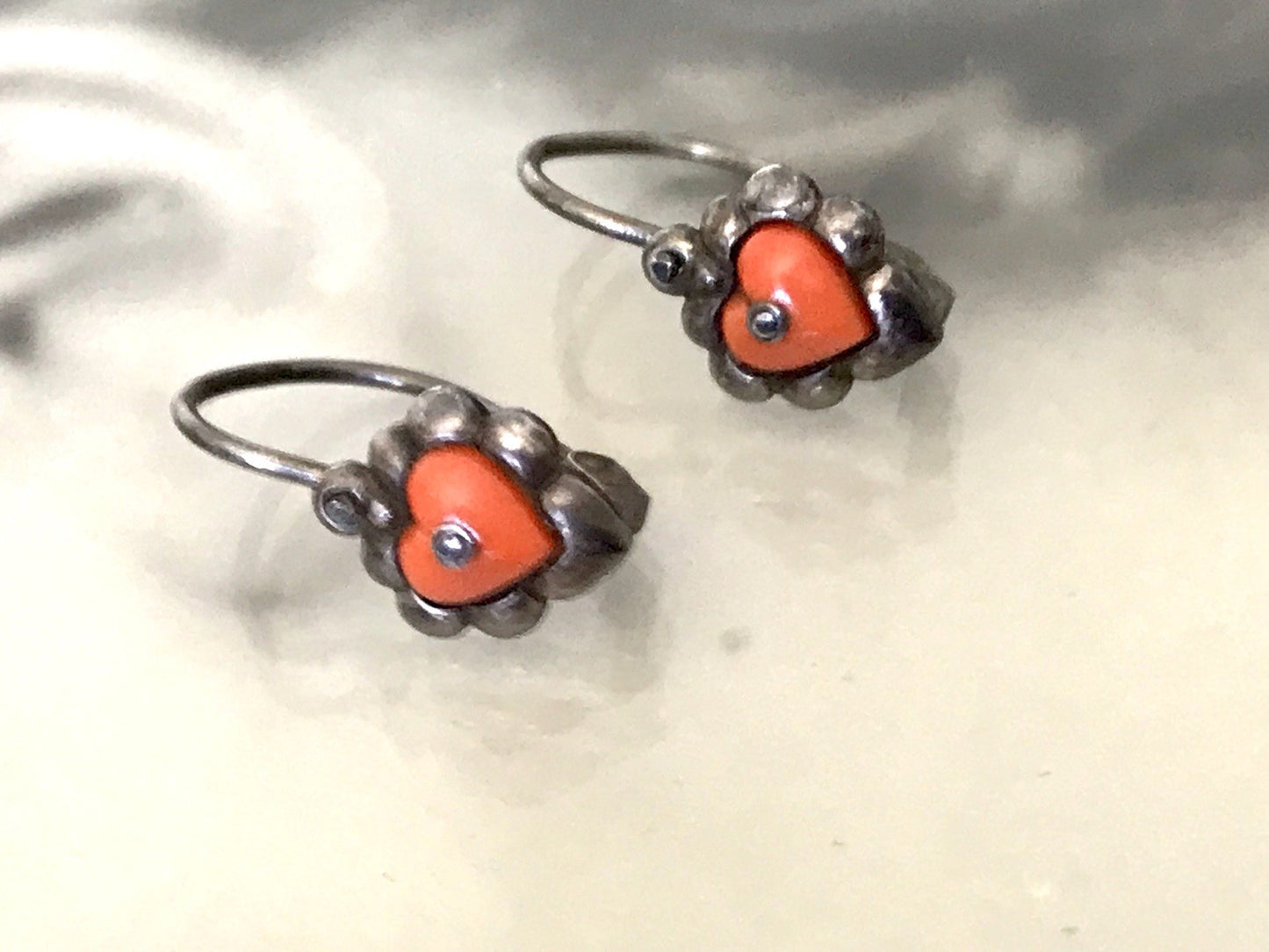 Antik kleinere Ohrringe Ohrhänger DAMEN Silber Koralle Ohrstecker Herzchen