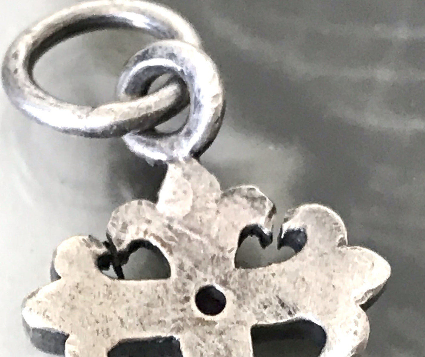 Antik alt 925 Silber Kreuz Anhänger Kettenanhänger rubinroter Stein