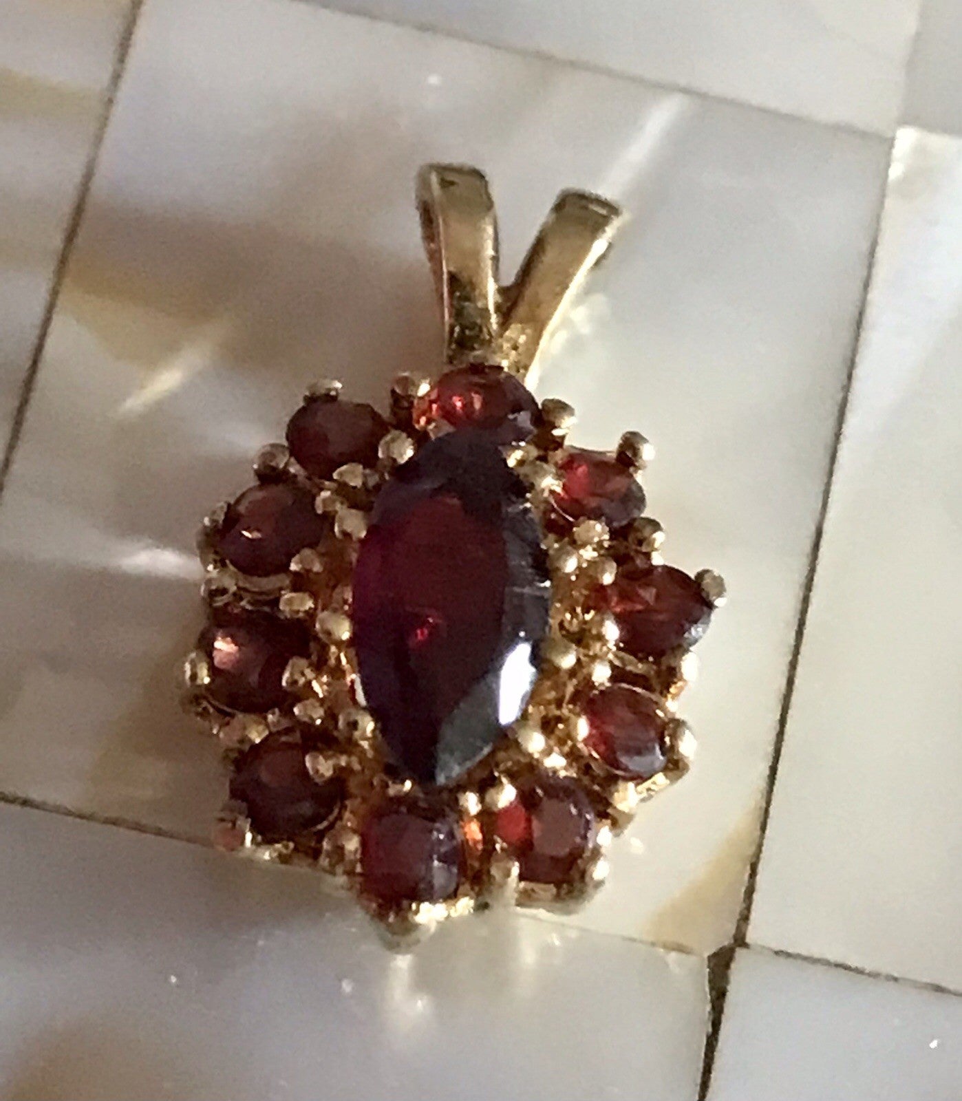 Vintage Edel Anhänger Kettenanhänger Silber vergoldet 835 SUPER Granatsteine