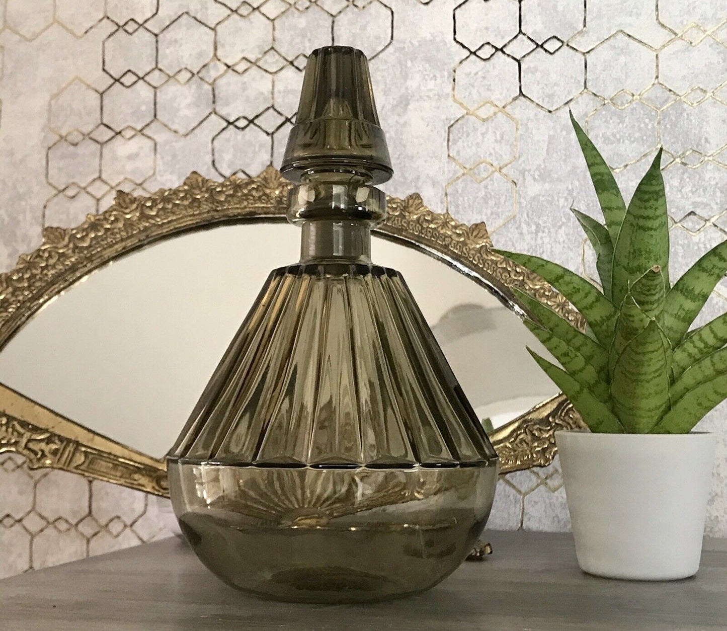 Antik Art Déco Bauhaus Glas Karaffe Dekanter Rauchglas wundervoll