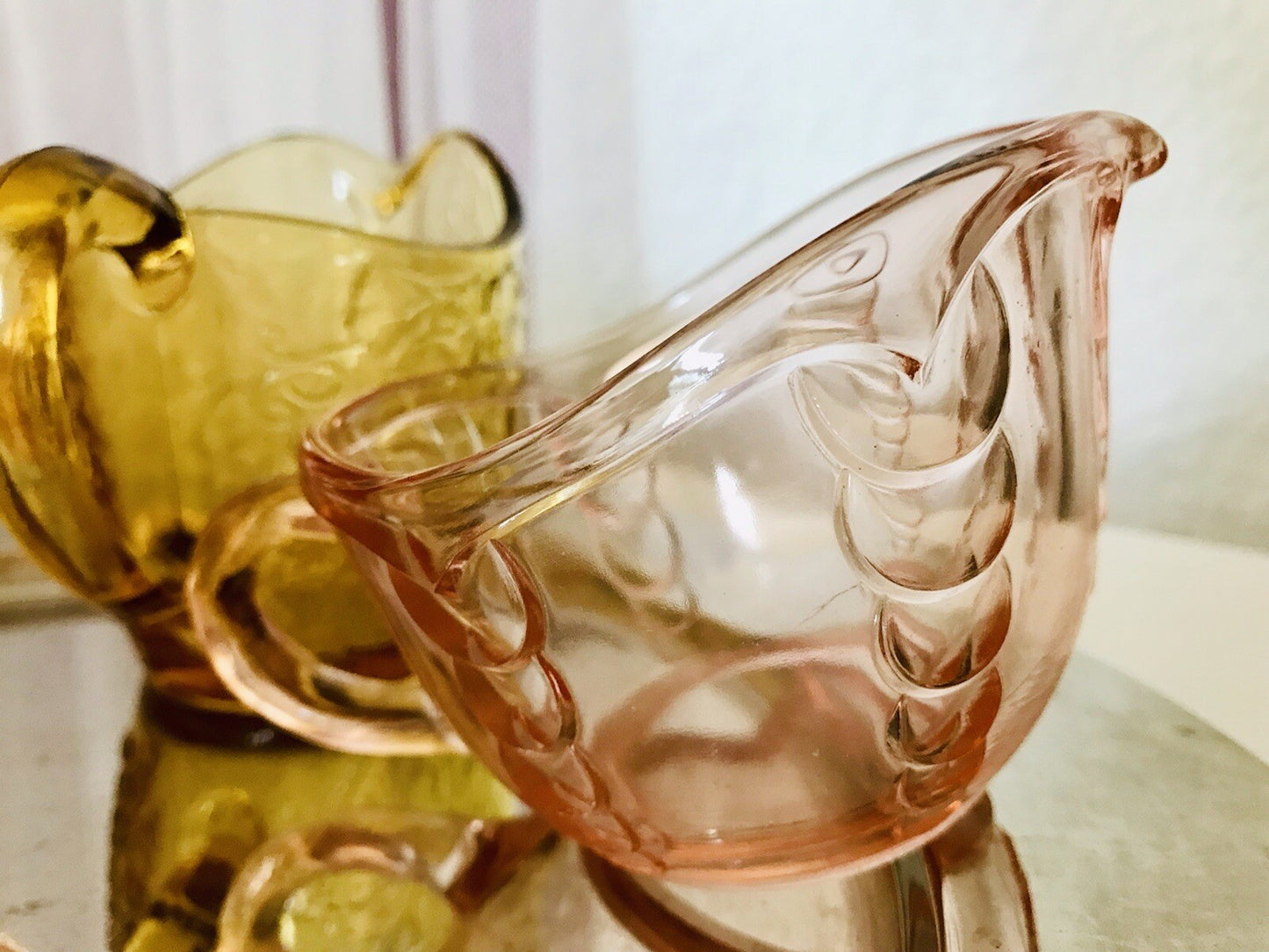 Antik 5 Art Déco Pressglas Sahnegießer Milchkännchen Kännchen Glas gelb rosa