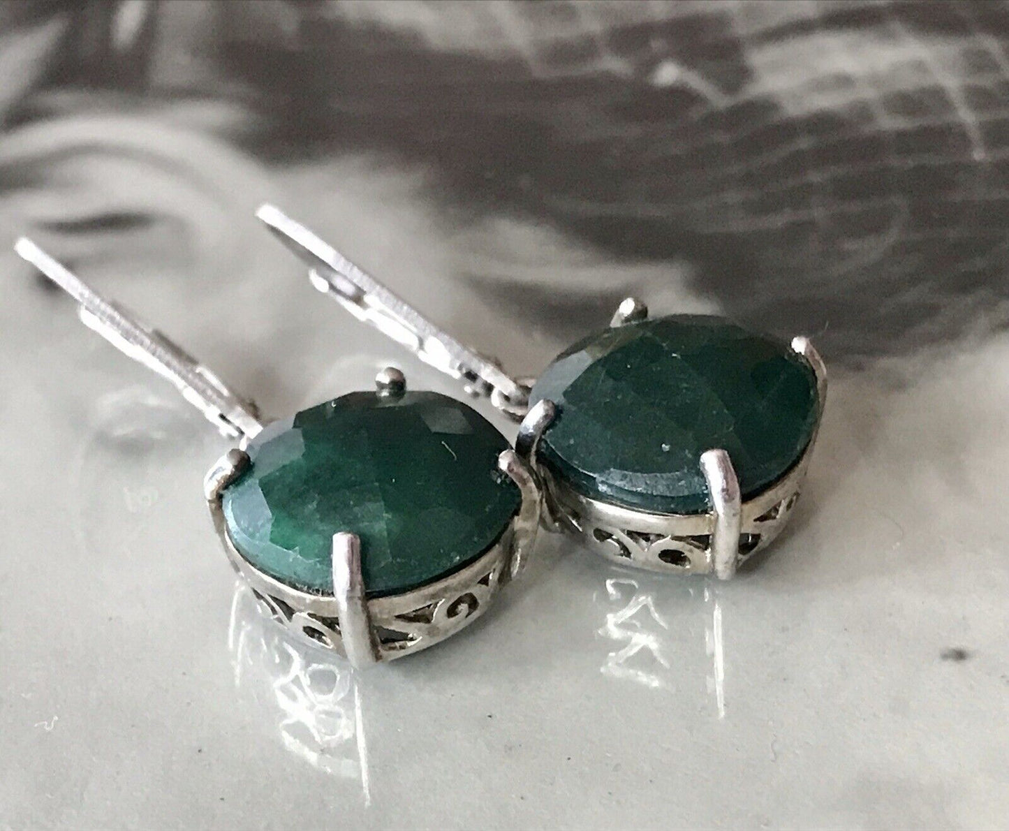 Alt Vintage Ohrringe Ohrhänger DAMEN Silber grüner Stein Onyx?