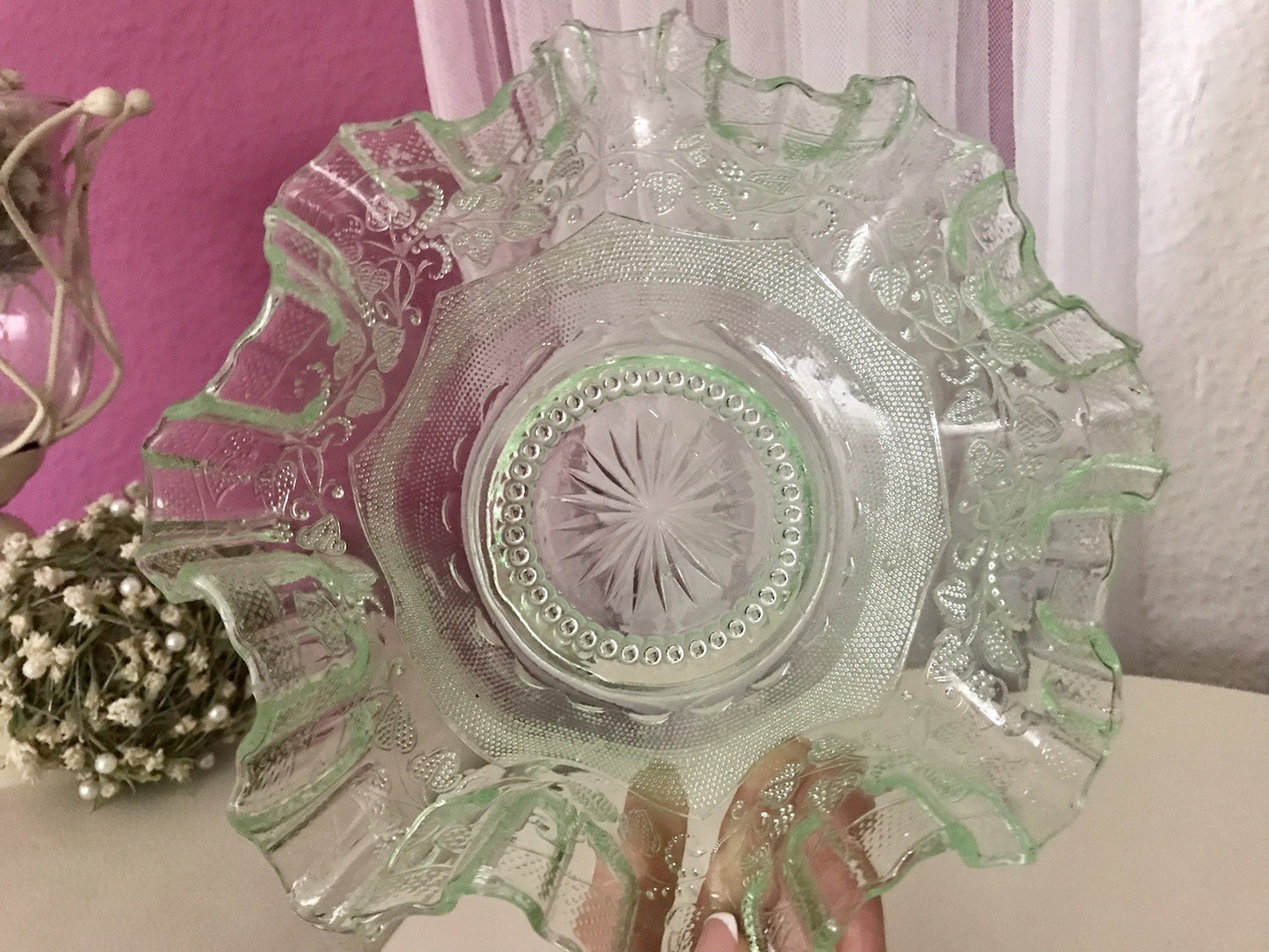 Antik Jugendstil Serviettenrand Pressglas Schale Glas Uranglas grün