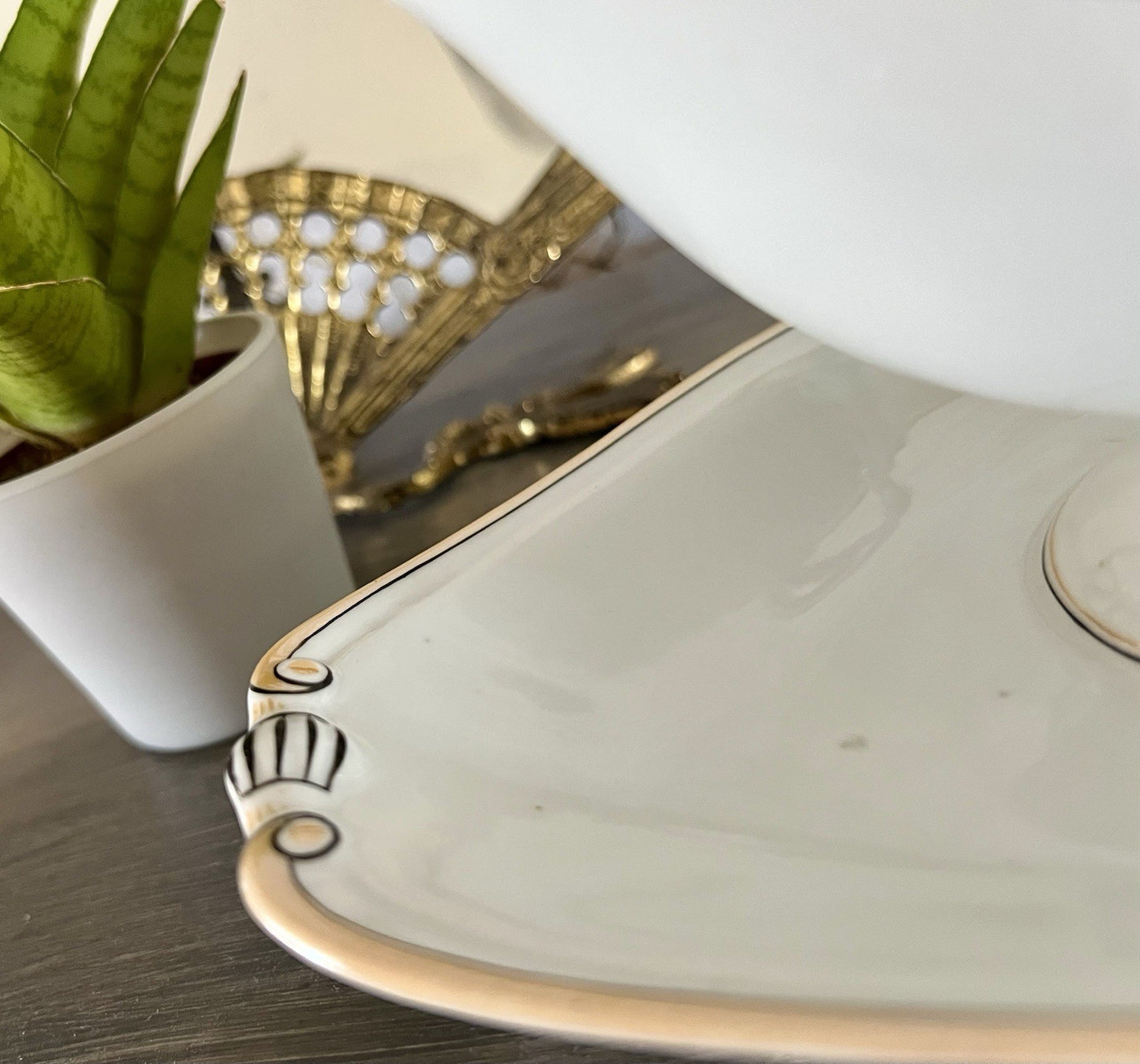 Antik Porzellan Sauciere Soßenschüssel weiß türkis goldbeige Porcelaine Paris?