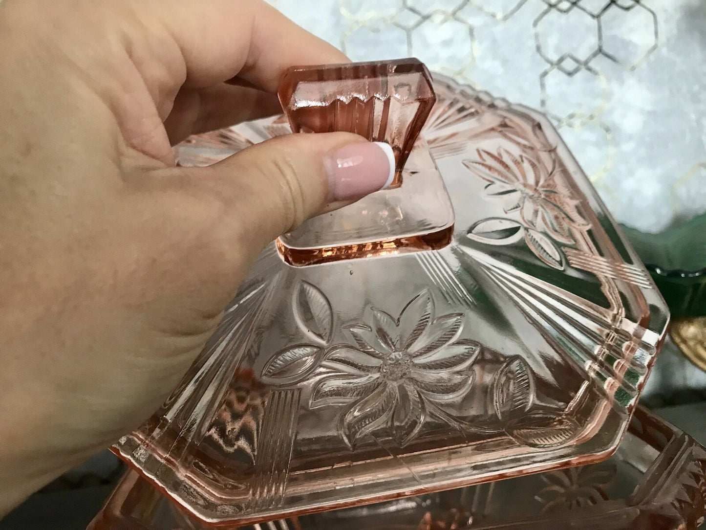 Antik Art Déco Dose Deckeldose Zierdose Pressglas Rosalin rosa Glas