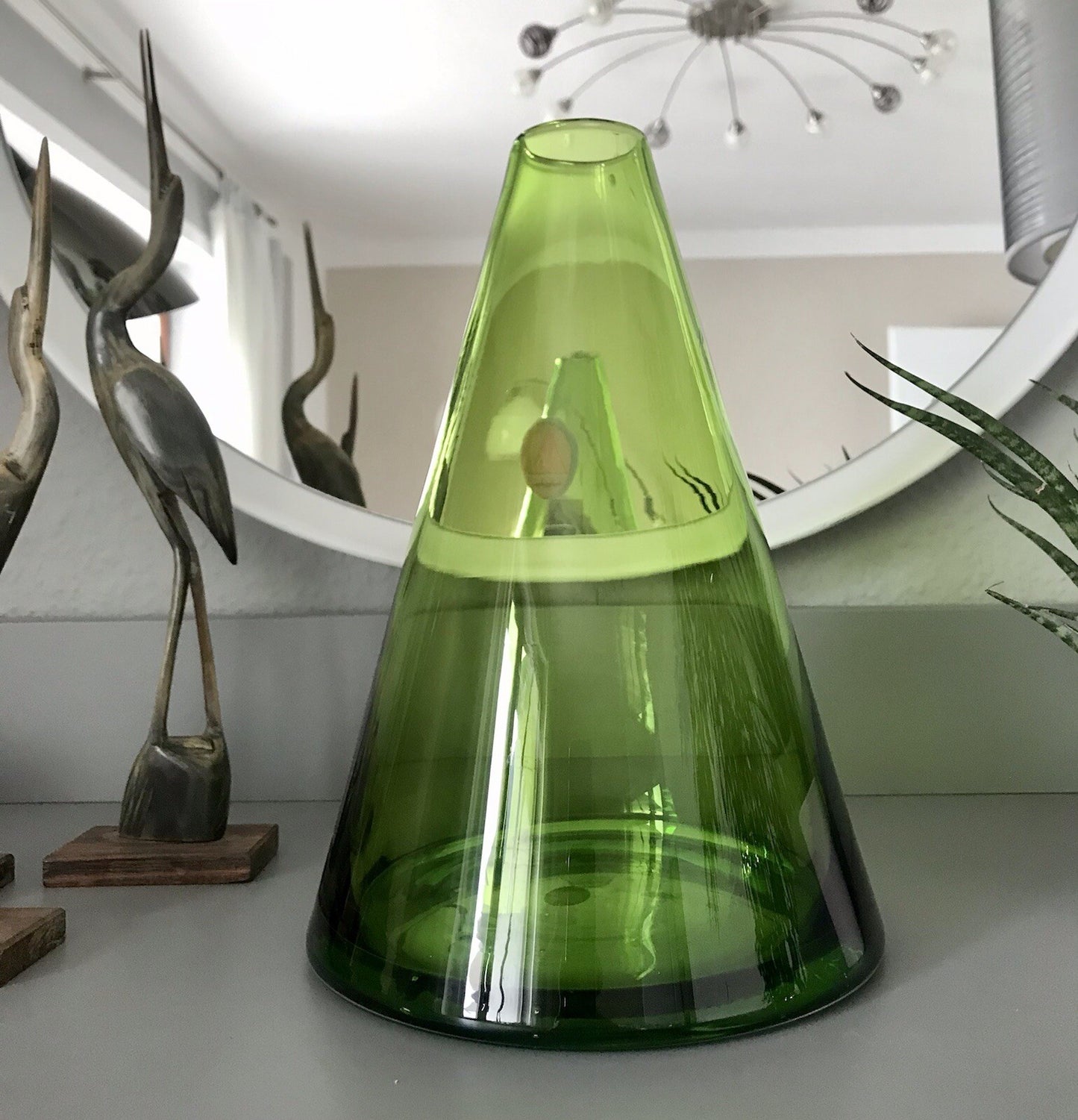 Große kegelförmige Vase Glasvase grün SCHÖN