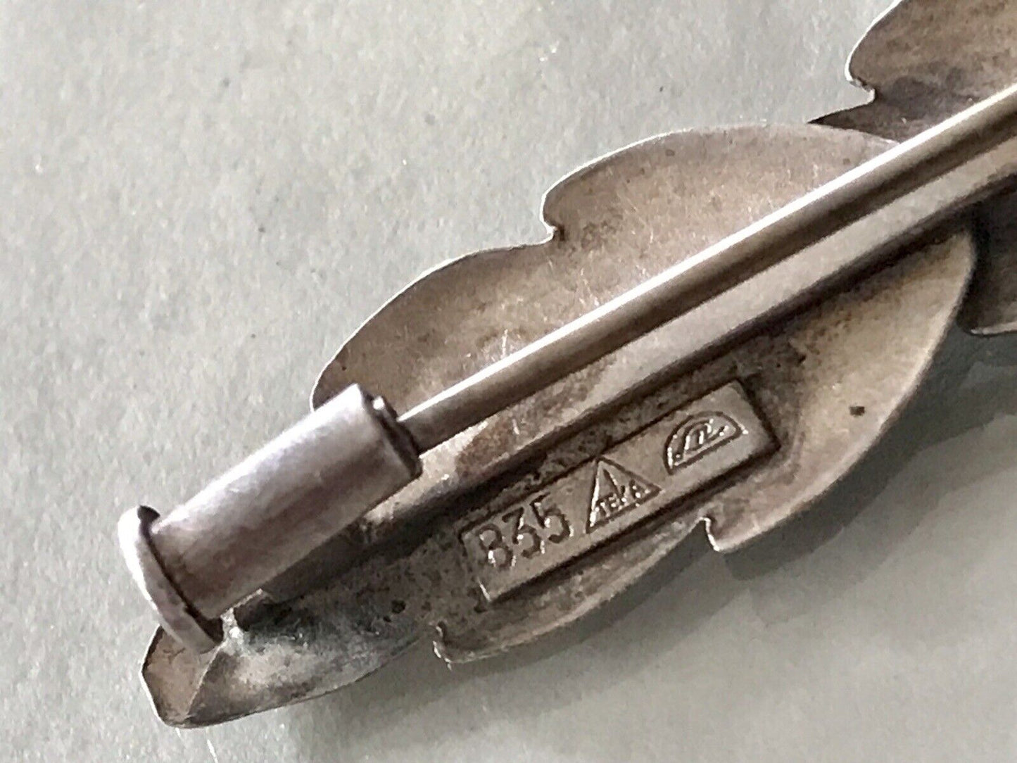 Antik TeKa Art Déco Edel Brosche Silber 835 3 Blätter Eichenblätter?
