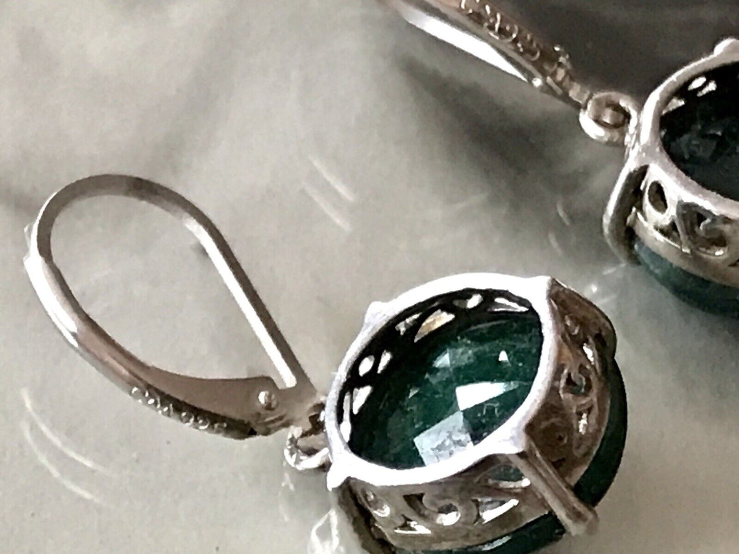 Alt Vintage Ohrringe Ohrhänger DAMEN Silber grüner Stein Onyx?