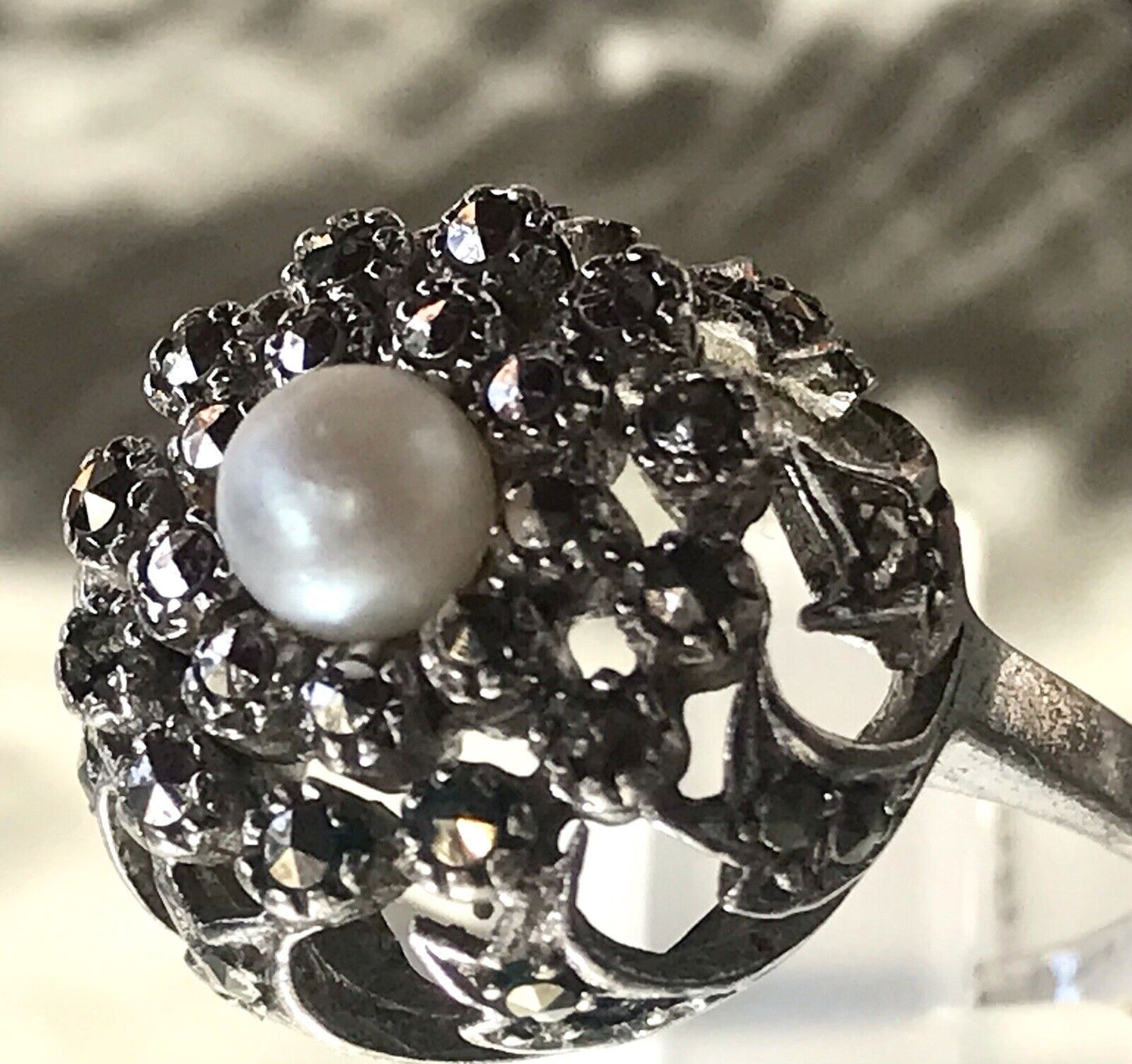 Antik Edel DAMEN Entourage RING Silber 835 Perle Markasite Gr.52