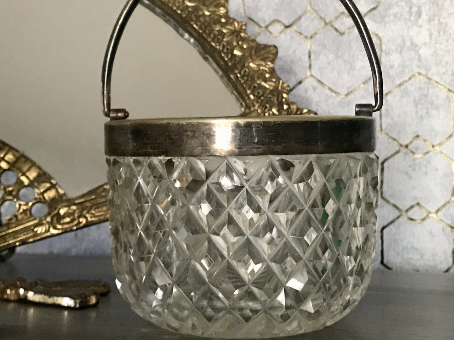 Antik Bonboniere Glasdose Dose Bleikristall edel Schliff Baccarat? versilbert