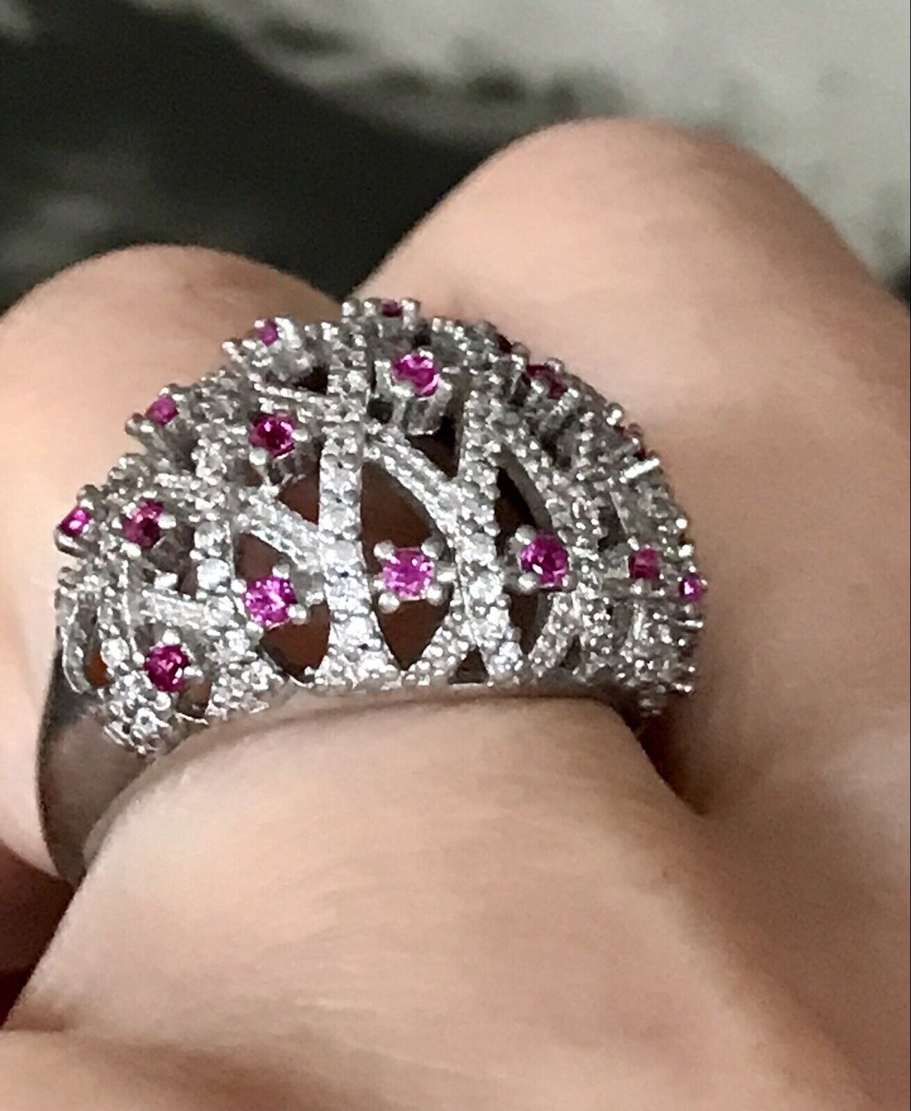 Elegant Wunderschöner DAMEN RING Silber 925 Gr.55 17,5 Rubine?