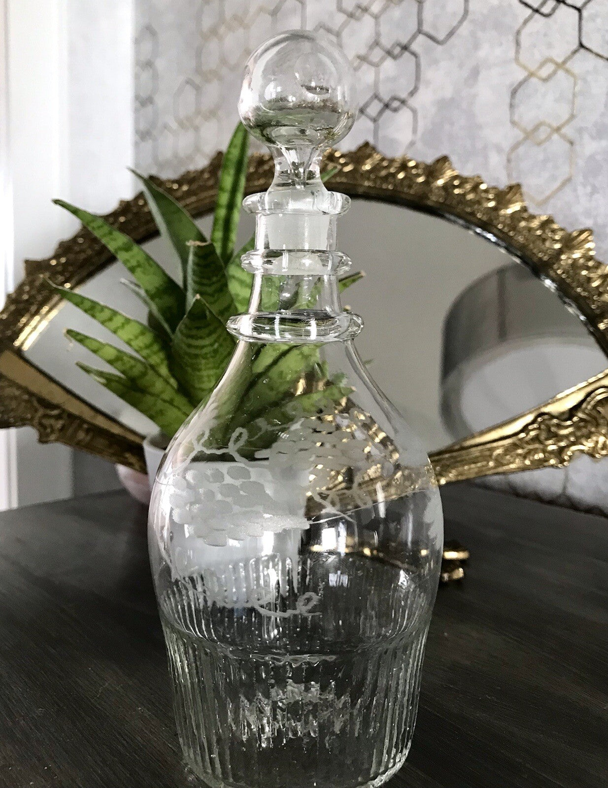 Antik Biedermeier kleine Karaffe Weinkaraffe Dekanter Glas graviert