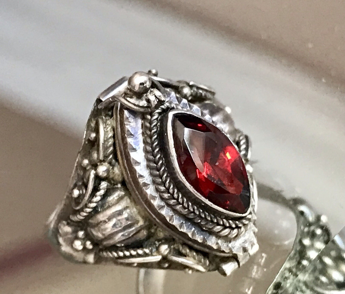 Vintage Edel Granatstein? DAMEN Giftring RING Silber 925 Gr.57