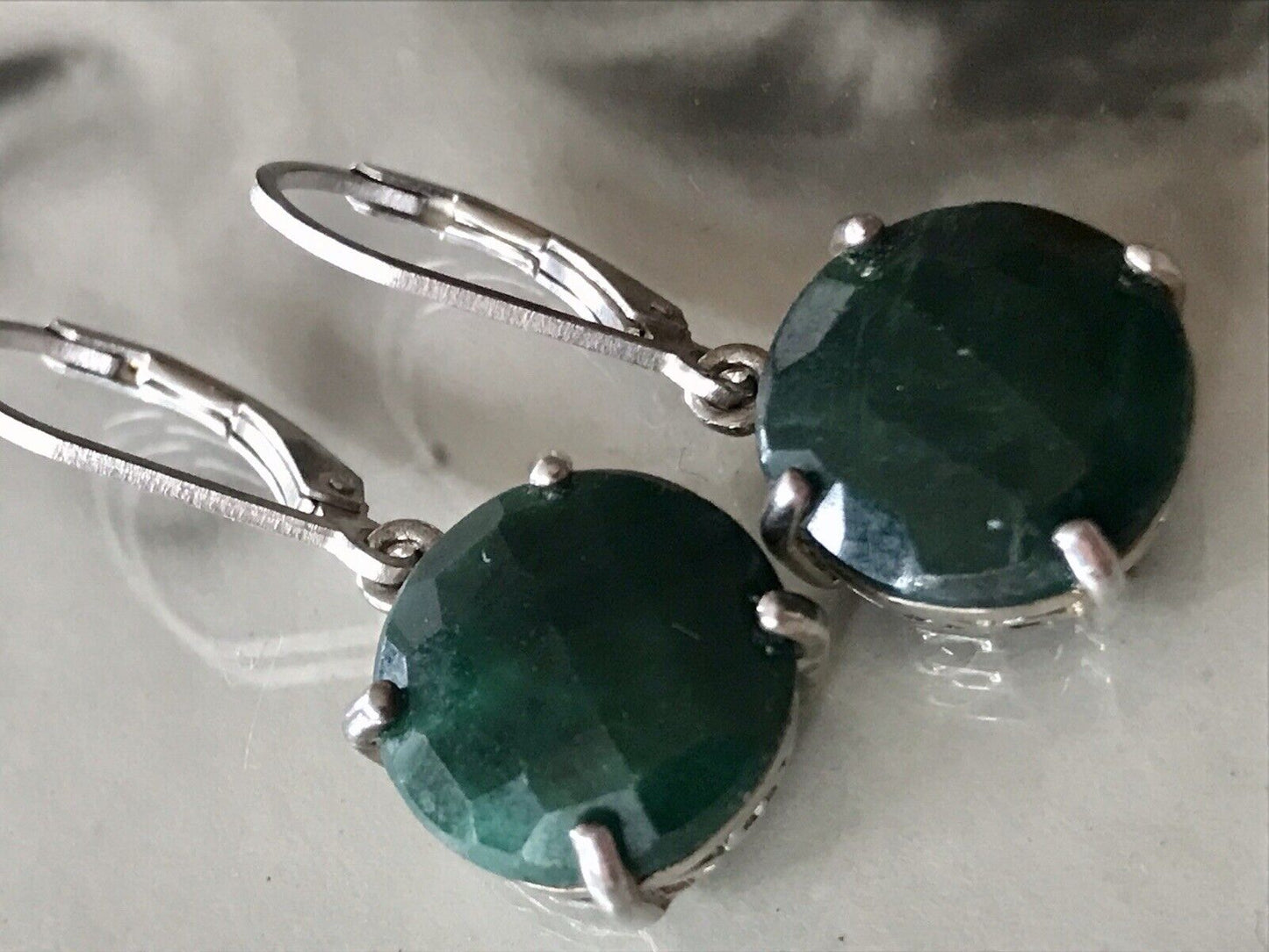 Alt Vintage Ohrringe Ohrhänger DAMEN Silber grüner Stein Onyx?
