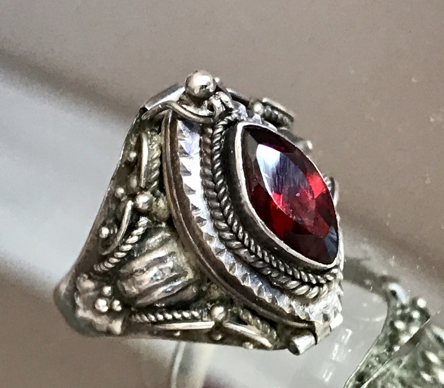 Vintage Edel Granatstein? DAMEN Giftring RING Silber 925 Gr.57