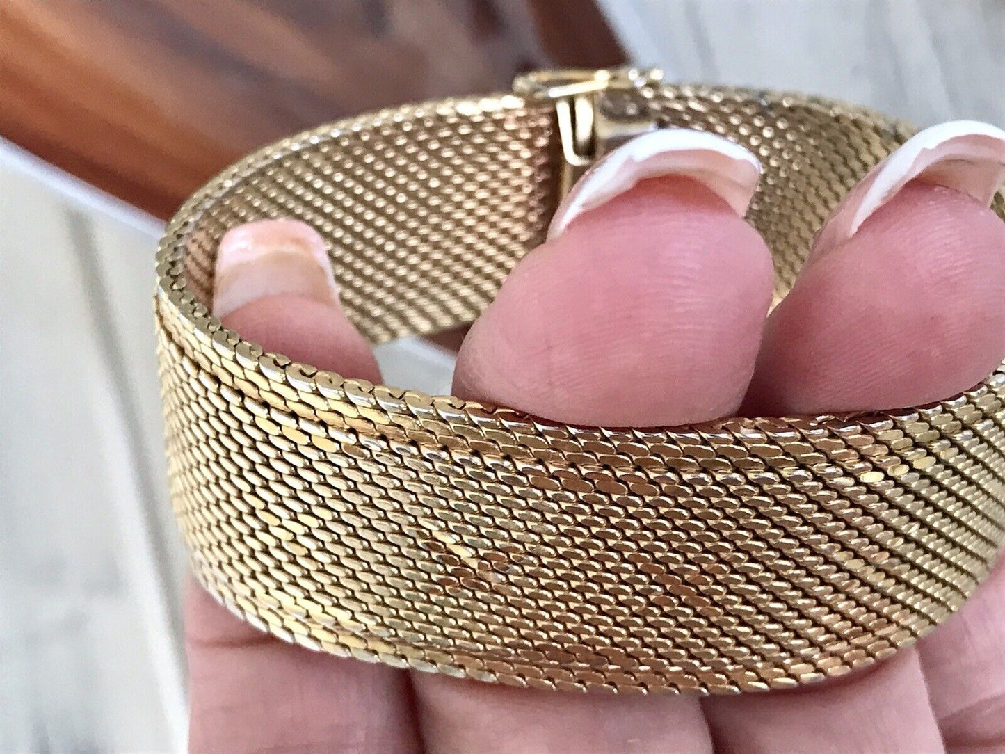 Vintage wunderschönes breites Teppicharmband Armband vergoldet