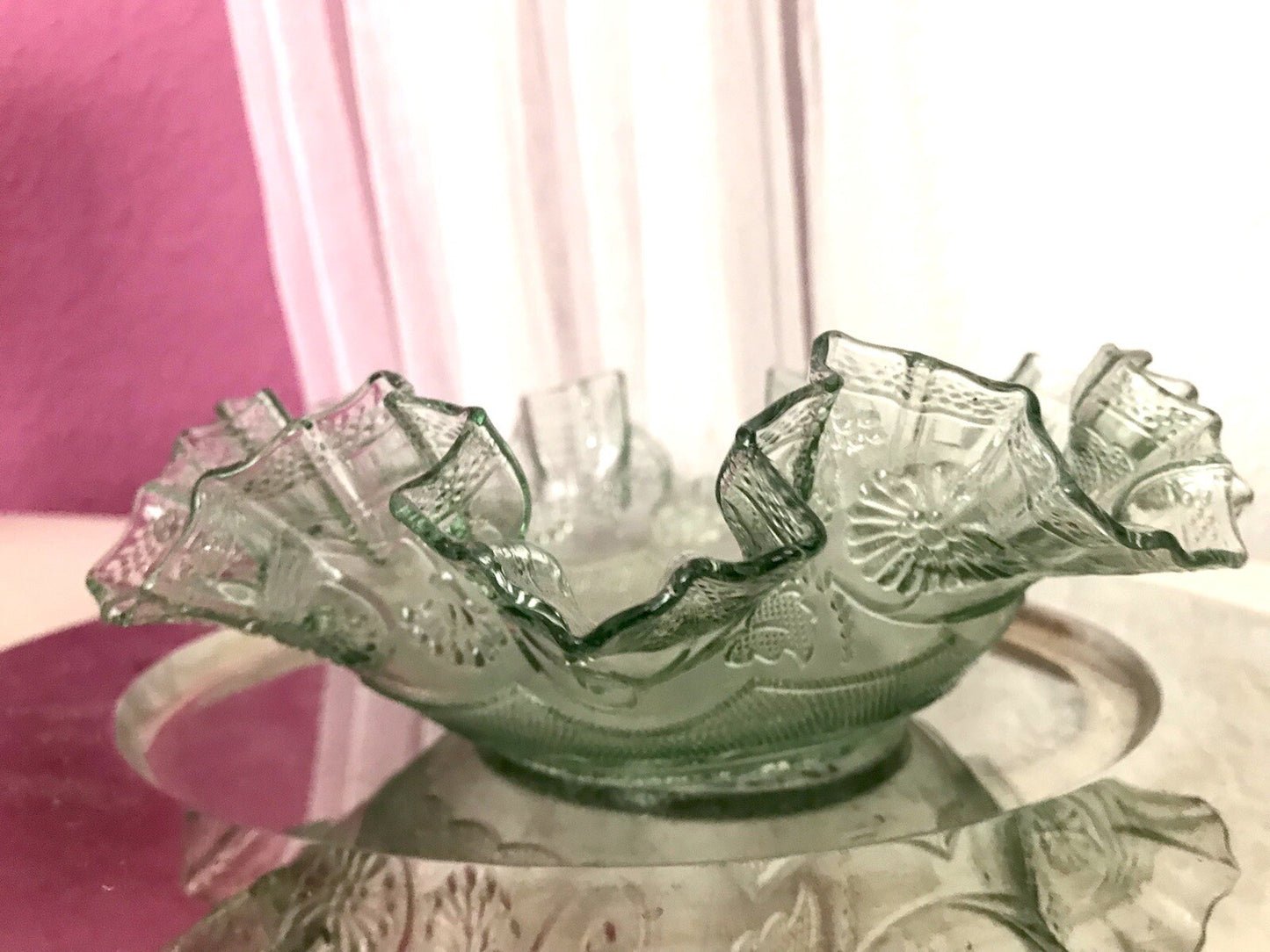Antik Jugendstil gewellter Serviettenrand Pressglas Schale Glas so schön! grün