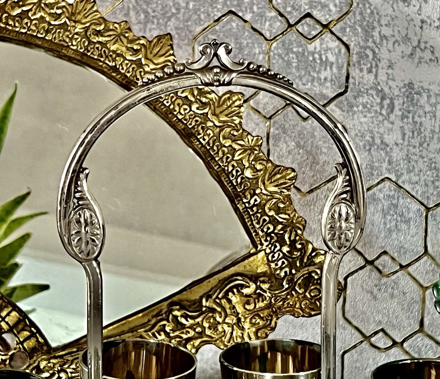 Antik Menage Eiermenage Frühstück Metallmontur Glaseinsatz 6 Eierbecher