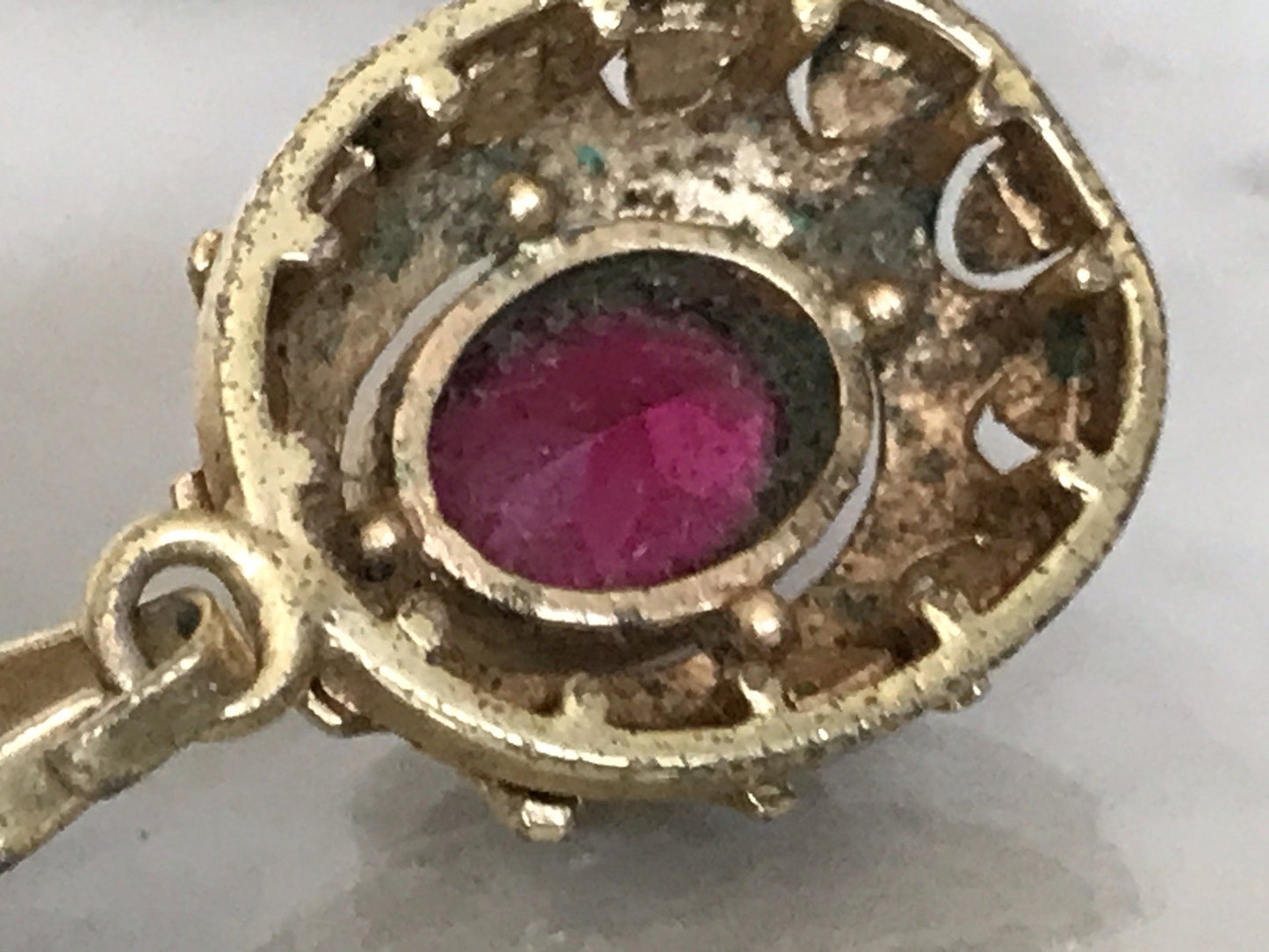Vintage Anhänger rubin roter Stein Amerik. Doublè vergoldet
